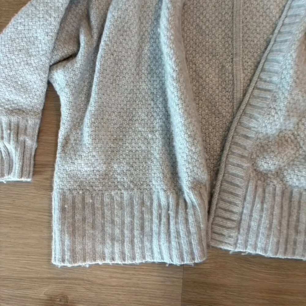 ** Madewell Gray Waller Crop Chunky Knit Button Down Cardigan Sweater Size S - Picture 2 of 6
